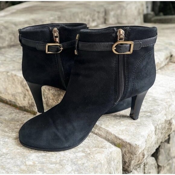 TORY BURCH Black Suede Buckle Ankle Booties Boots Size 8.5 - Picture 1 of 13